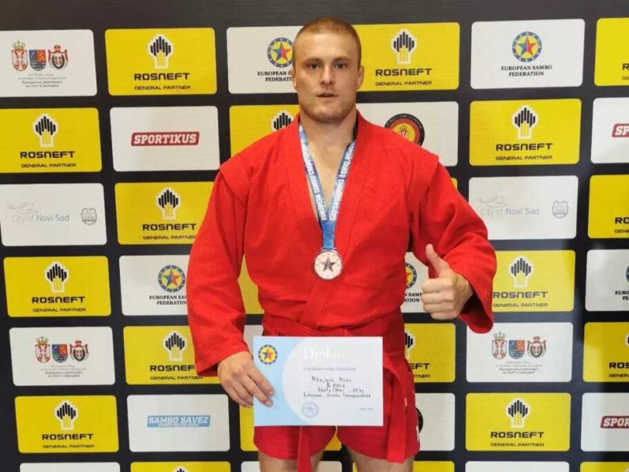 Bronzana medalja za Leskovčanina na Evropskom prvenstvu u sambou 9 IMG cbc21fad1bc050d8987deff94b62a600 V