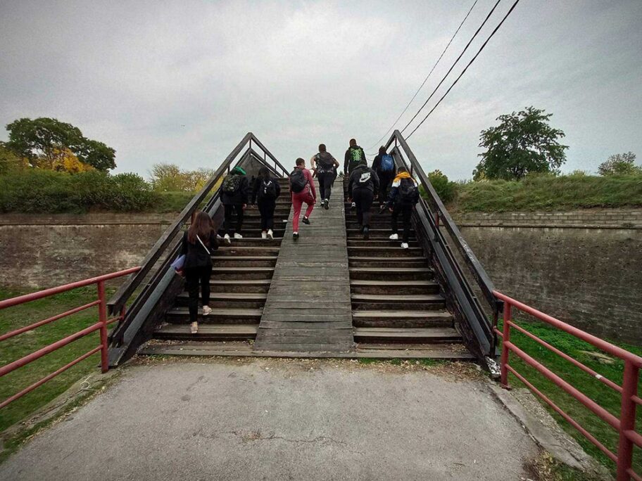 Drveni most u niškoj Tvrđavi oštećen i nebezbedan, još ništa od izgradnje novog 10 drveni most jelena misic 2