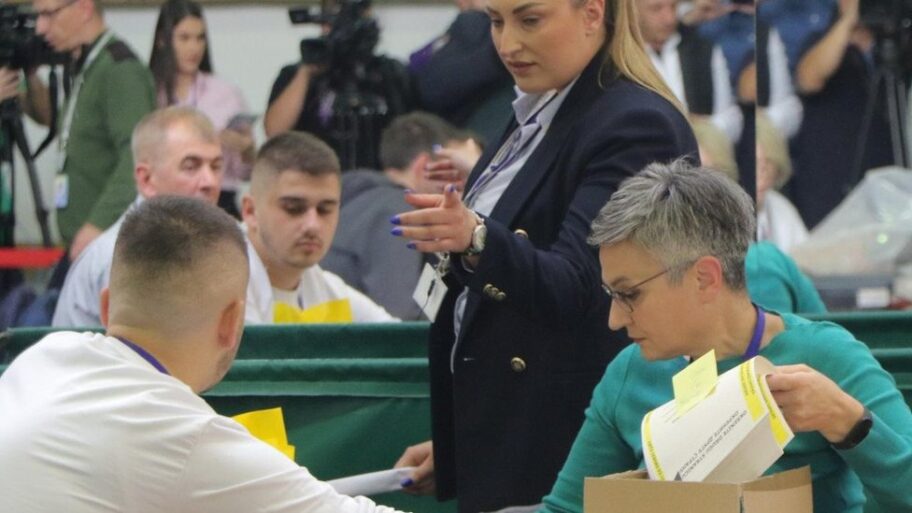 Izbori u Bosni i Hercegovini: Brojanje glasova iz Republike Srpske u toku, a do kada će trajati - ne zna se 7 127166714 acd37cf3 91c2 42a3 ba90 642c5eee1e97