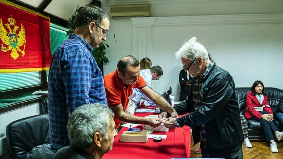 127310828 f09fc39d fec9 4780 8708 1a672f0fa548