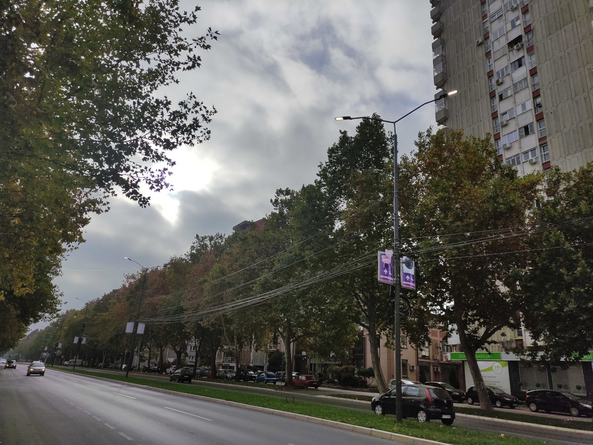 bulevar nemanjica, svetla svetle, ulicna rasveta, nis 2, foto jv ljubica jocic