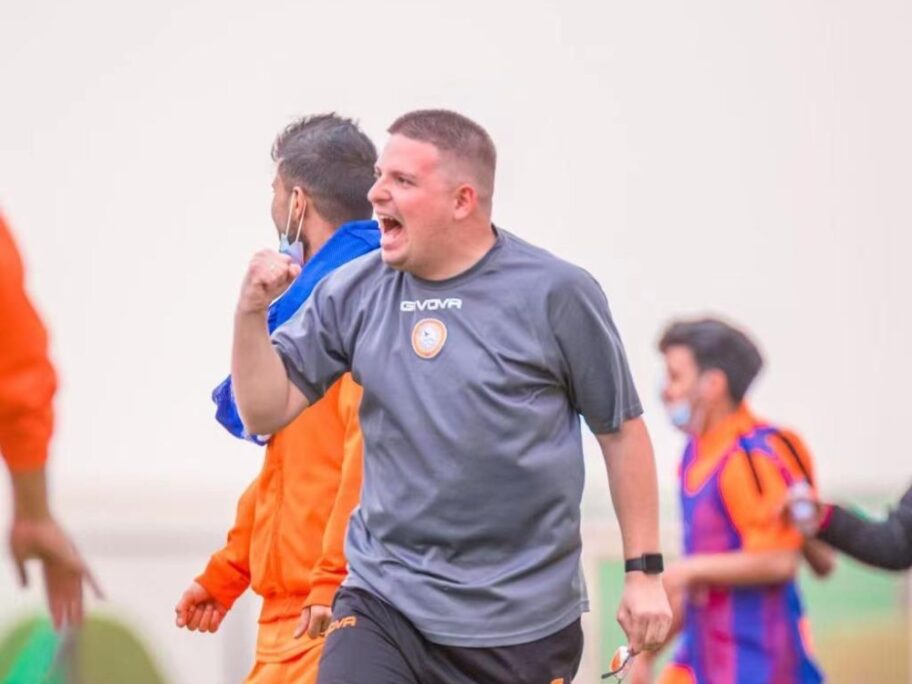 Nišlija najmlađi fudbalski trener u Saudijskoj Arabiji: golgeterski fudbal, kafa sa urmom, pesak i vrućina 15 Nakon pobede Andrija Andrejic privatna arhiva