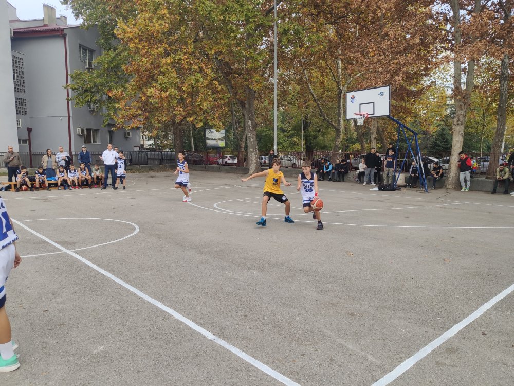 Najavljena su sledeca ulaganja u dvoristu Osvnovne skole Radoje Domanovic_ foto_ JV _ Nikola Djukic