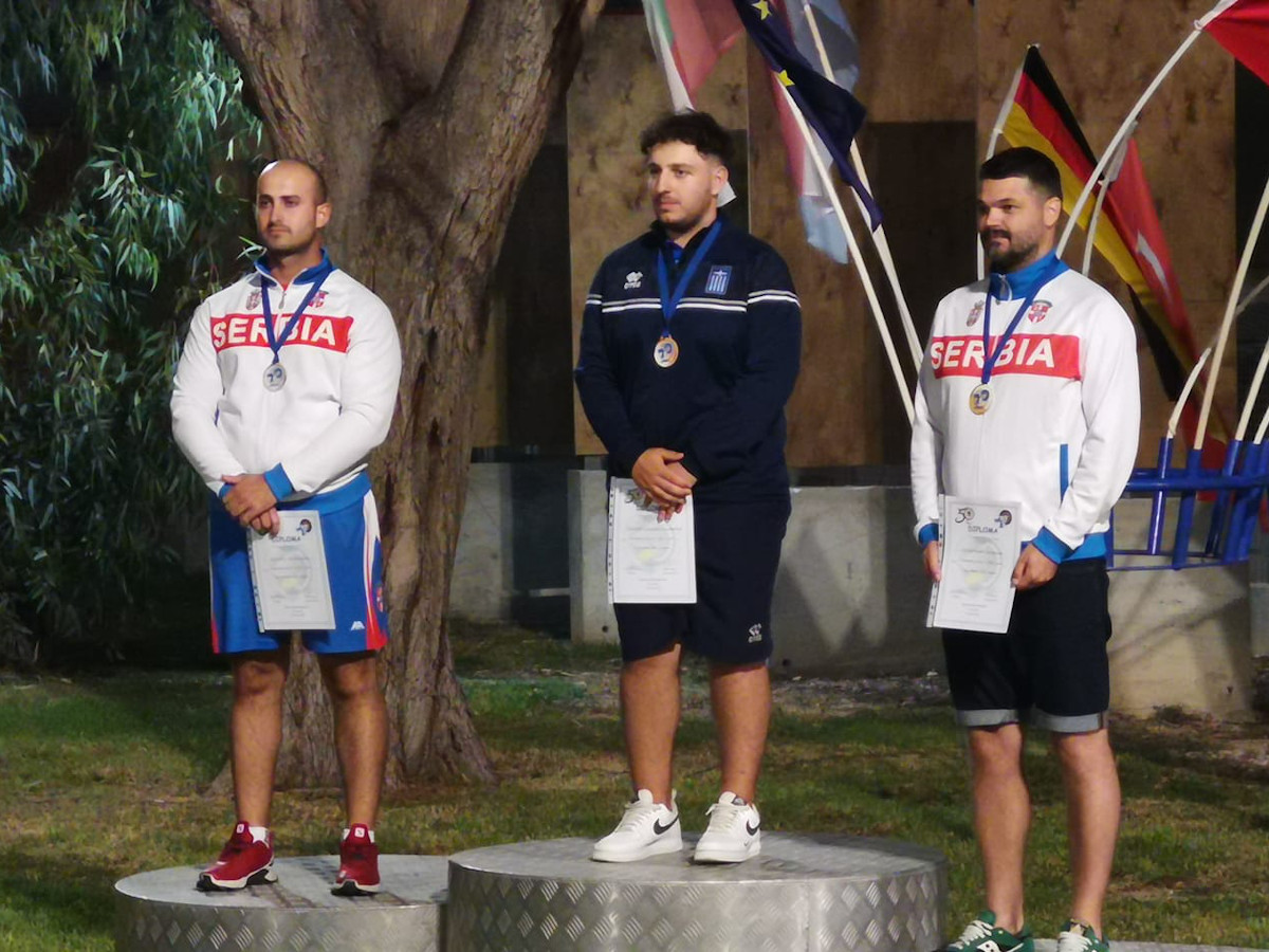 Niški streličari doneli sa Kipra četiri medalje i novi državni rekord 1 Ognjen drugi individualno