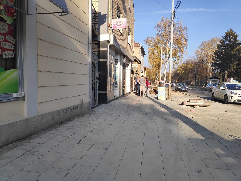 trotoari u vojvode putnika 7