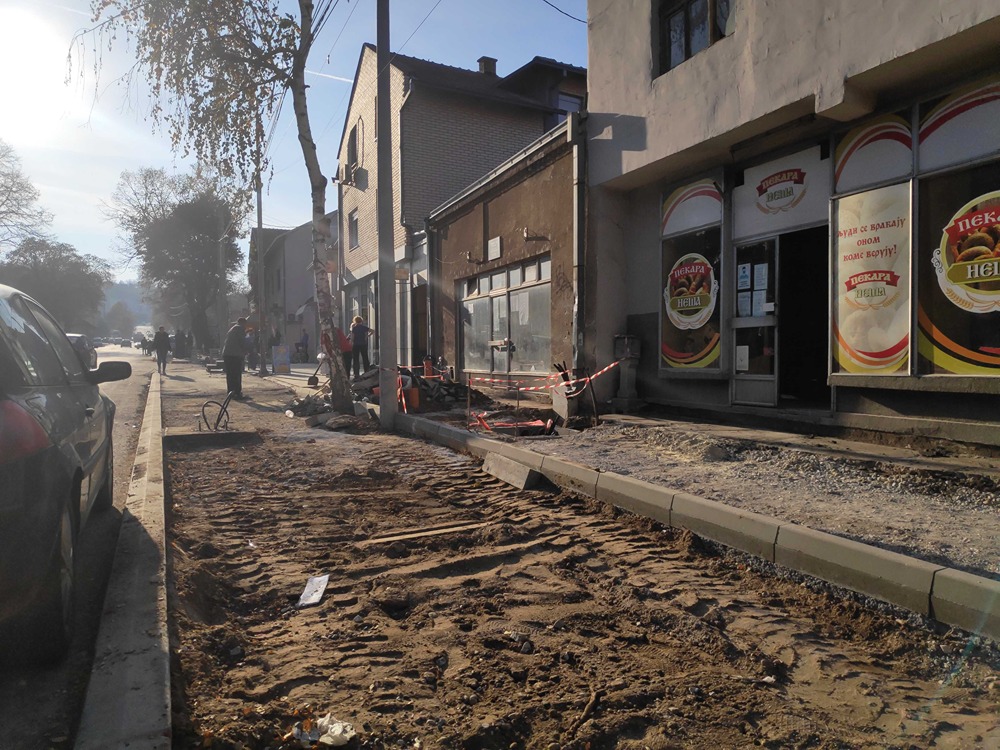 trotoari u vojvode putnika 9