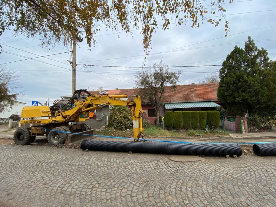 Bez vode i na dan slave u Sarajevskoj ulici u Nišu, građani mole nadležne da reaguju 2 sarajevska radovi 03