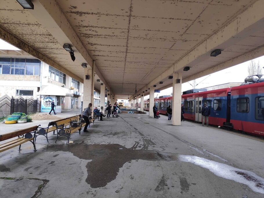Glavna niška železnička stanica zaboravljena, zapuštena i zarobljena u prošlom vremenu 10 zeleznicka nis 32