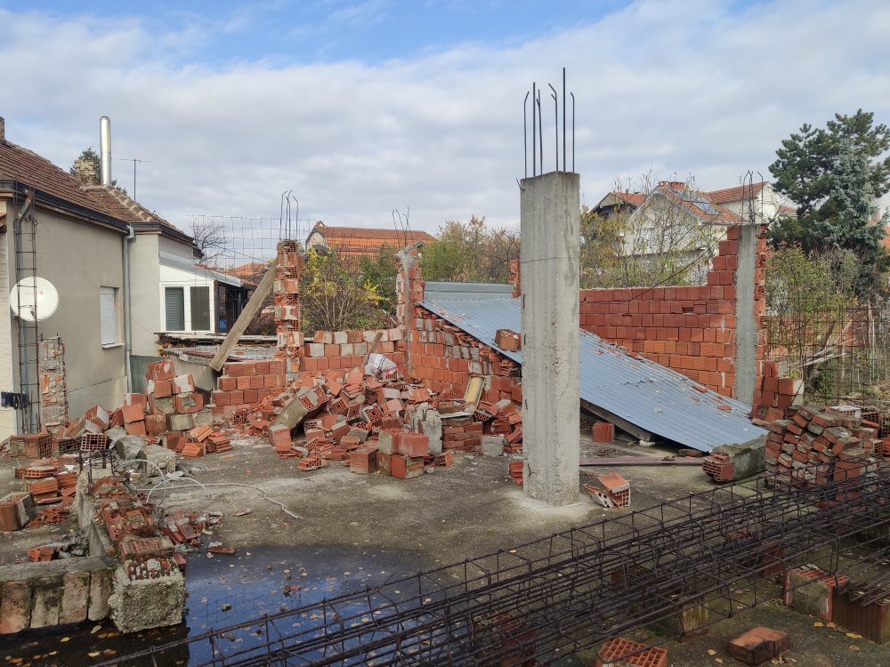 Upravni sud je ponistio odluku gradjevinske inspekcije o rusenju dok se u Katastru ne definise ko je vlasnik foto JV Nikola Djukic jpg