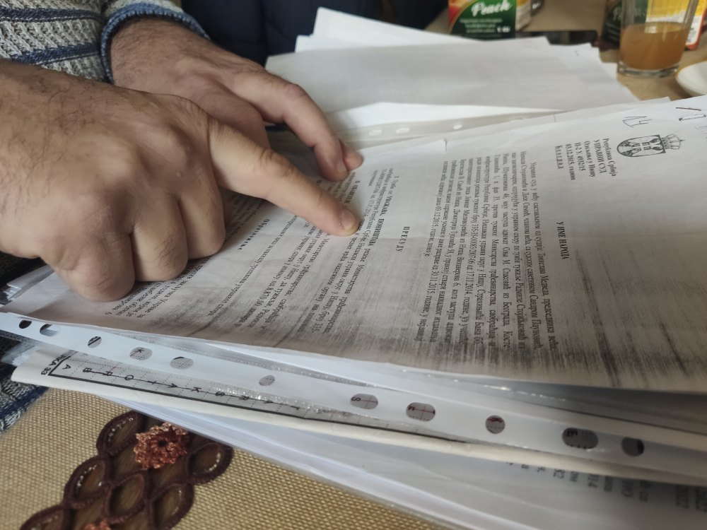 Dok su bili u procesu legalizacije objekta u Katastru se kao ime vlasnika pojavilo ime njihovog prvog komisije foto JV Nikola Djukic