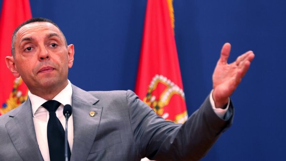 127865951 f782f0b9 3ab9 4044 be12 8c31007933b2