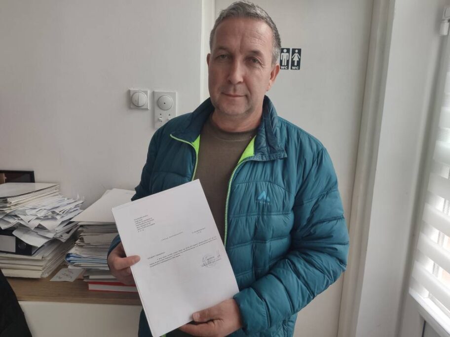 Šumatovačka, nastavak: komšija tvrdi da je deo placa kupio i da je rušenja moralo biti 16 jovica