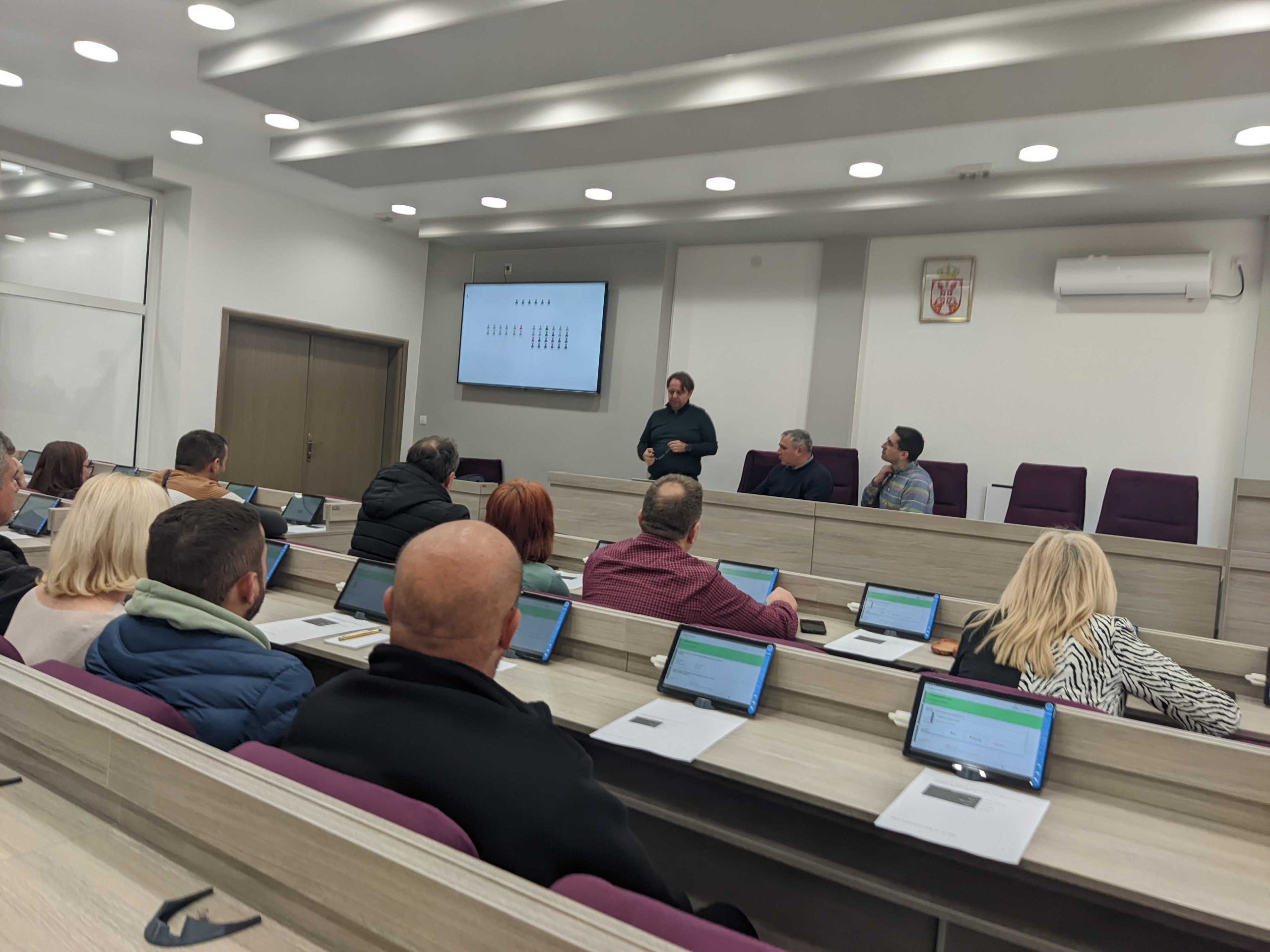 IMG-2f867e87a14b4197846b5ffbfc790e3d-V