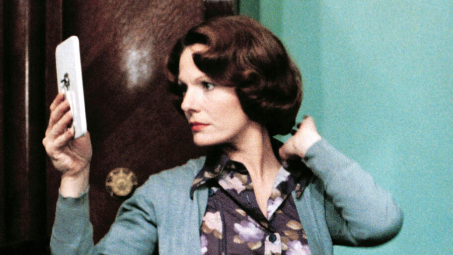 127867213 jeanne dielman 3 alamy