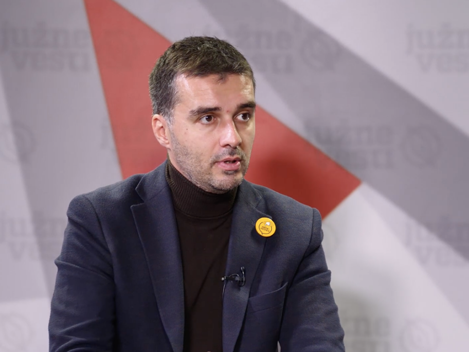 Savo Manojlović poziva Nišlije osuđene zbog protesta da se jave da im “Kreni-promeni” plati kazne 5 savo manojlovicc