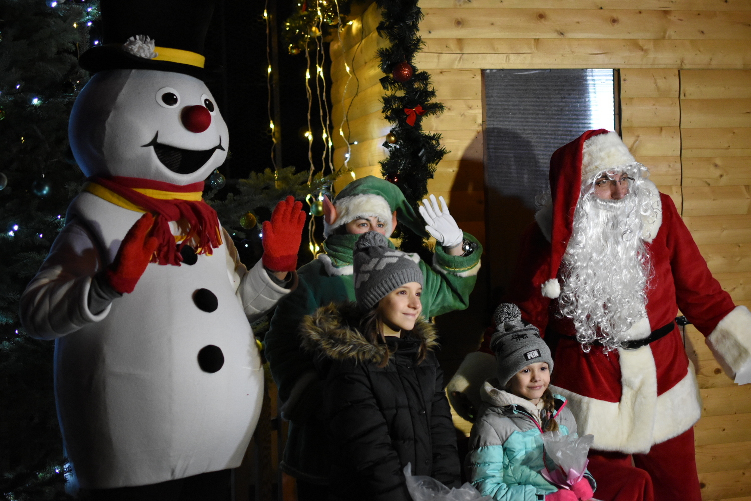 Druženje sa konjima, vilenjacima i Deda Mrazom u niškom "Zoo Kutku" 1 zoo kutak