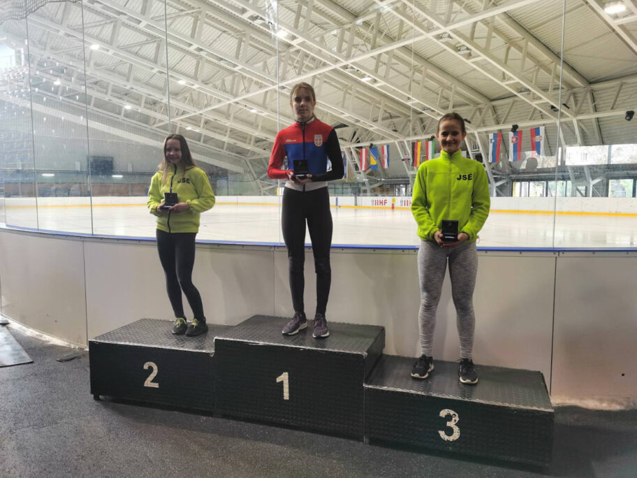 sofija rodic na postolju foto petar rodic