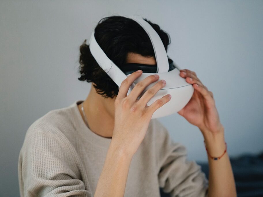 Virtuelna 3D šetnja manastirom Manasija za Nišlije 6 vr glasses