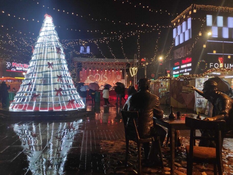 Počeo Festival “Niš u srcu” - lokalni muzičari, kuvano vino i novogodišnji slatkiši i ove godine 6 nis u srcu 1