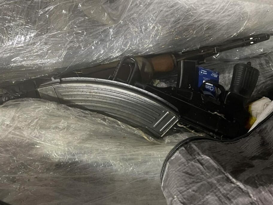 BIA: Uhapšen muškarac u Bujanovcu sa većom količinom oružja zbog sumnje na terorizam 2 BIA bujanovac