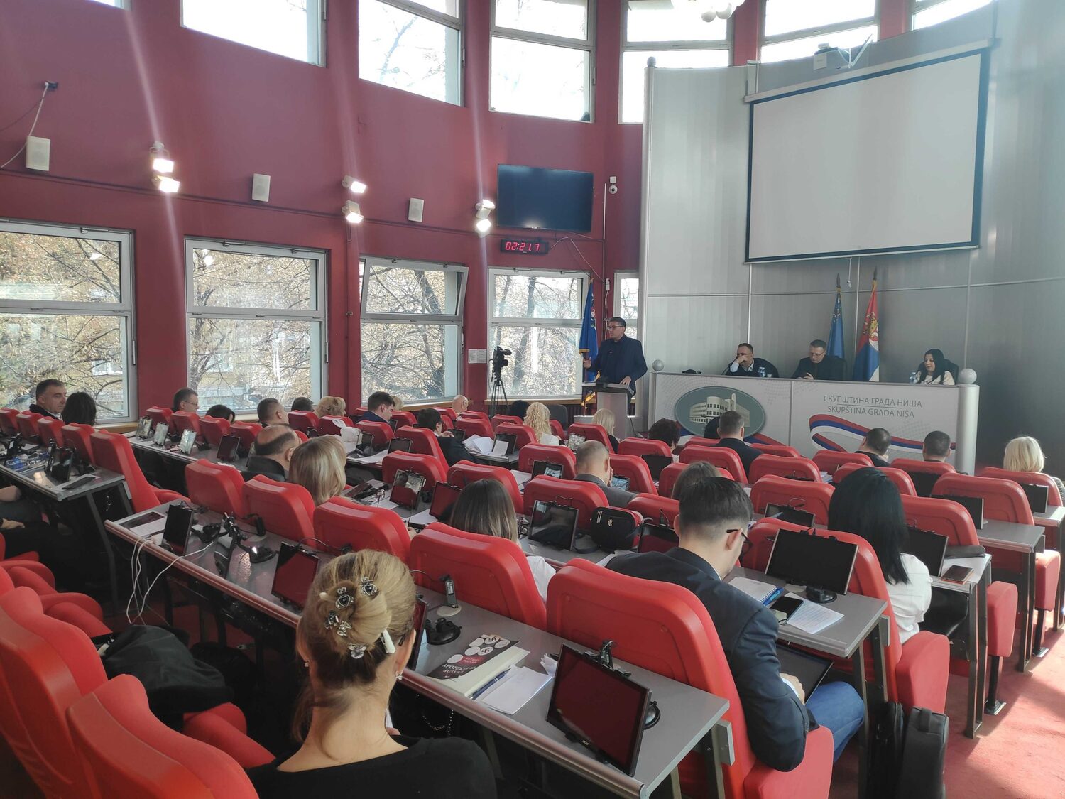 Novi sukob naprednjaka u niškoj Skupštini - za njih dokaz demokratije, za opoziciju borba za lične interese 1 skupstina bandjur 1 scaled