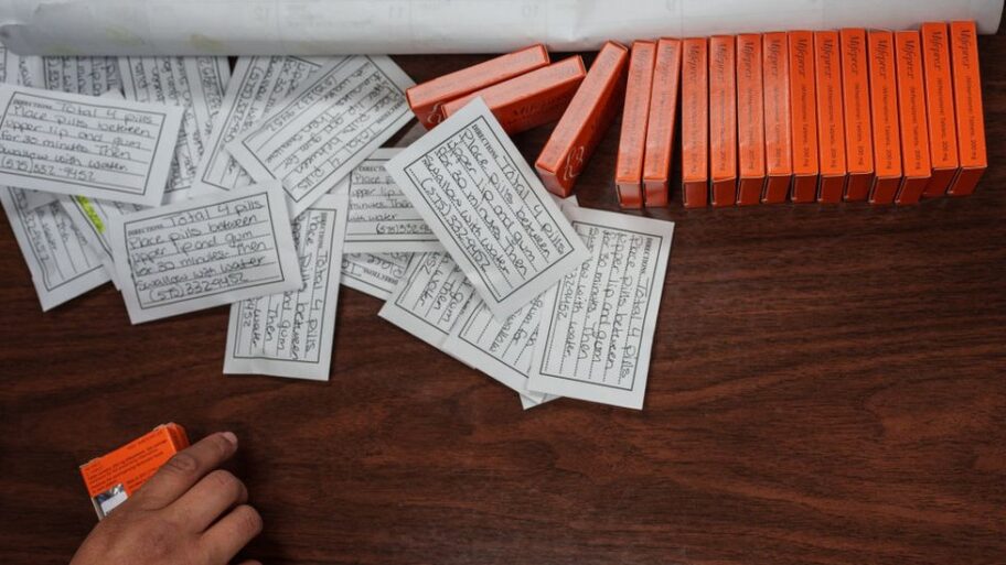 128191844 gettyimages 1240573276