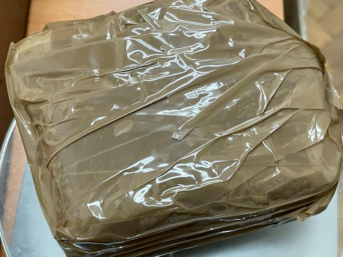 Uhapšen Aleksinčanin, policija u njegovoj kući pronašla pola kilograma hašiša i marihuane 1 hasis foto pu nis