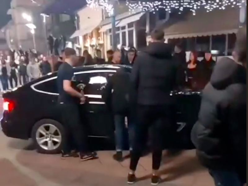 Policija u Surdulici identifikovala vozača koji je vozio u pešačkoj zoni 8 Screenshot 2023 01 05 at 16 18 32