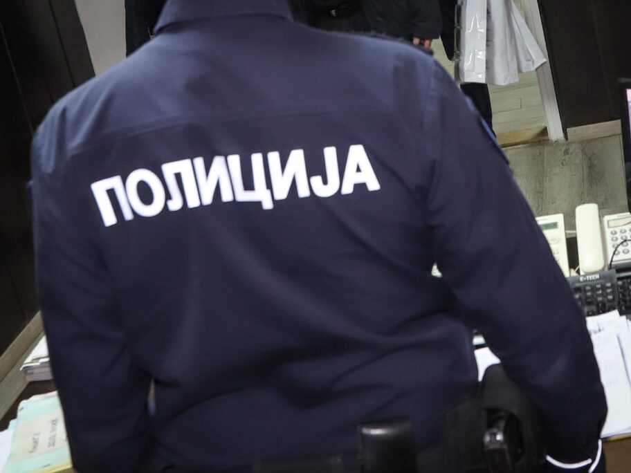 Vranjanac pretio pa uperio pištolj u policajce 5 policija prijava KOSTA edited 1600x1200
