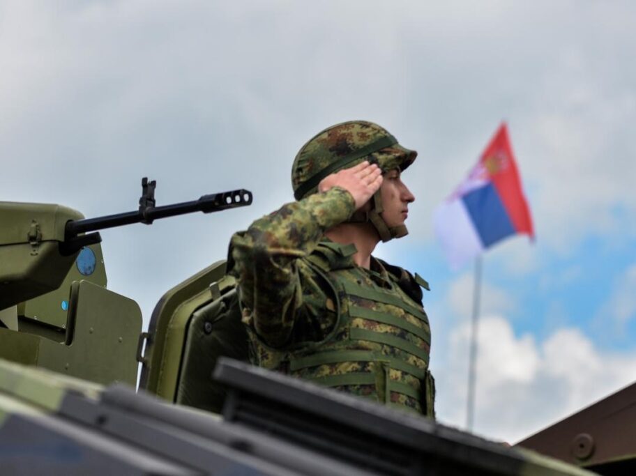 vojska srbije vojna parada Cropped