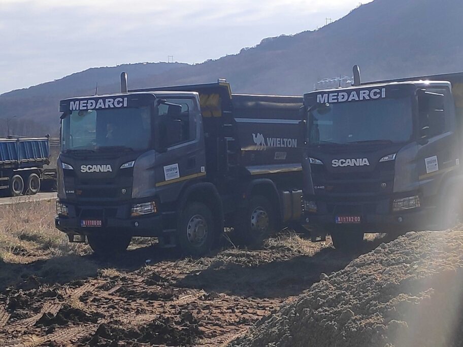 Za uređenje puteva u Doljevcu skoro 9 miliona dinara ide firmi porodice Gorana Ljubića Međarca 16 medjarac t r scaled