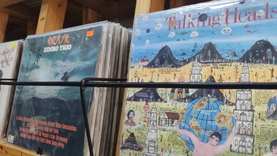 Nišlije organizuju berzu ploča i humanitarnu svirku za Todora Stojanovića 8 gramofon i ploce 3 e1754410321747