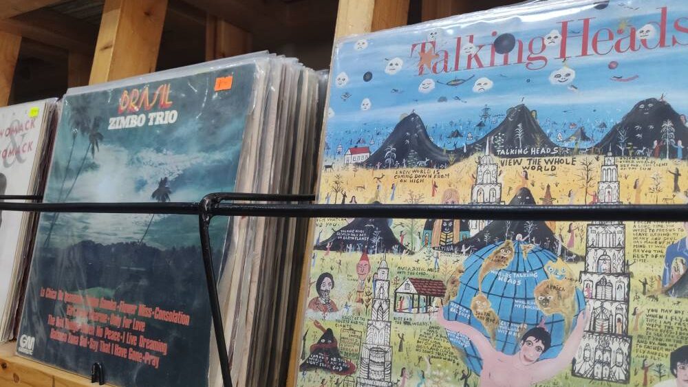 Nišlije organizuju berzu ploča i humanitarnu svirku za Todora Stojanovića 1 gramofon i ploce 3 e1754410321747