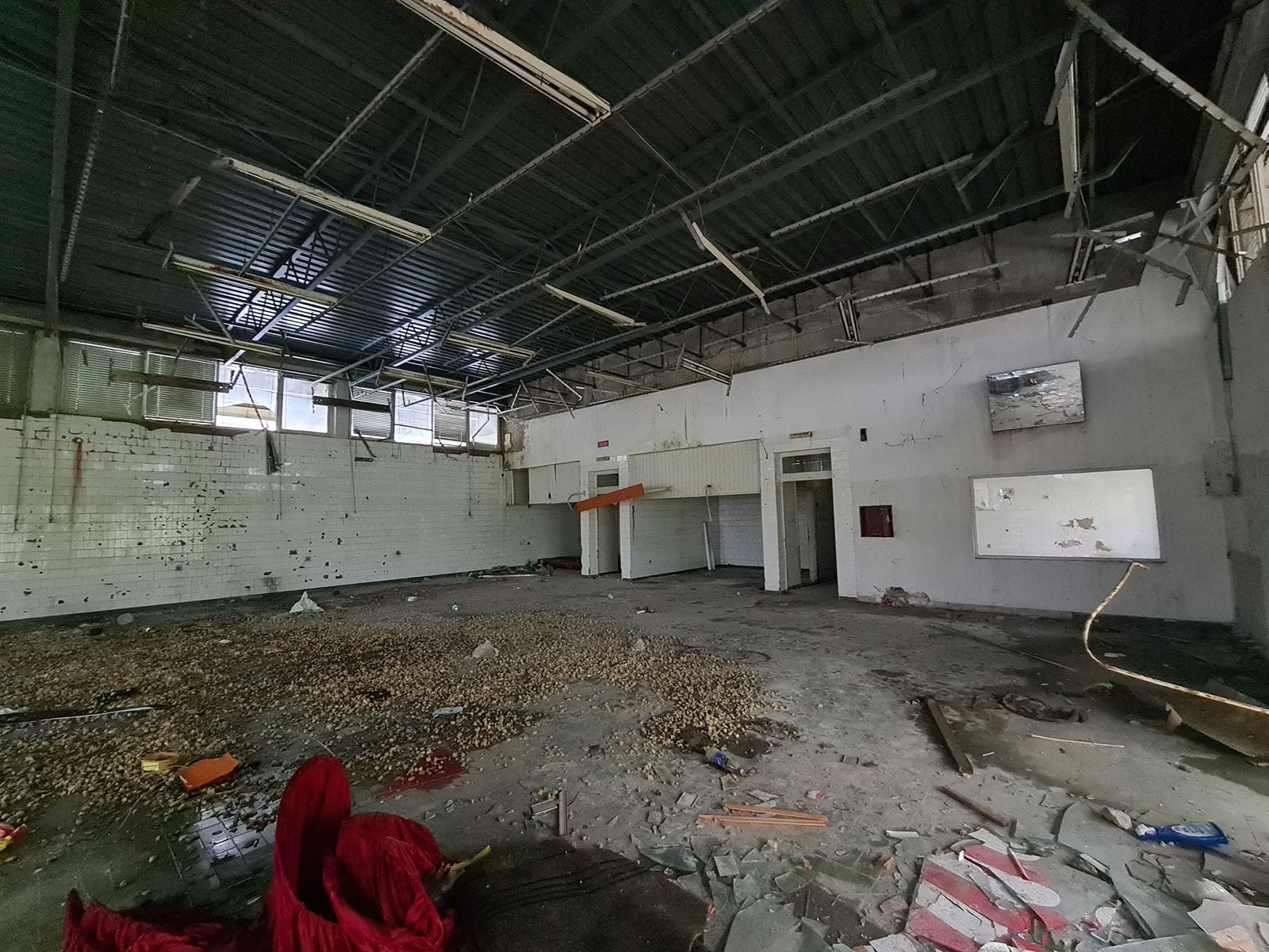 samoposluga, delijski vis