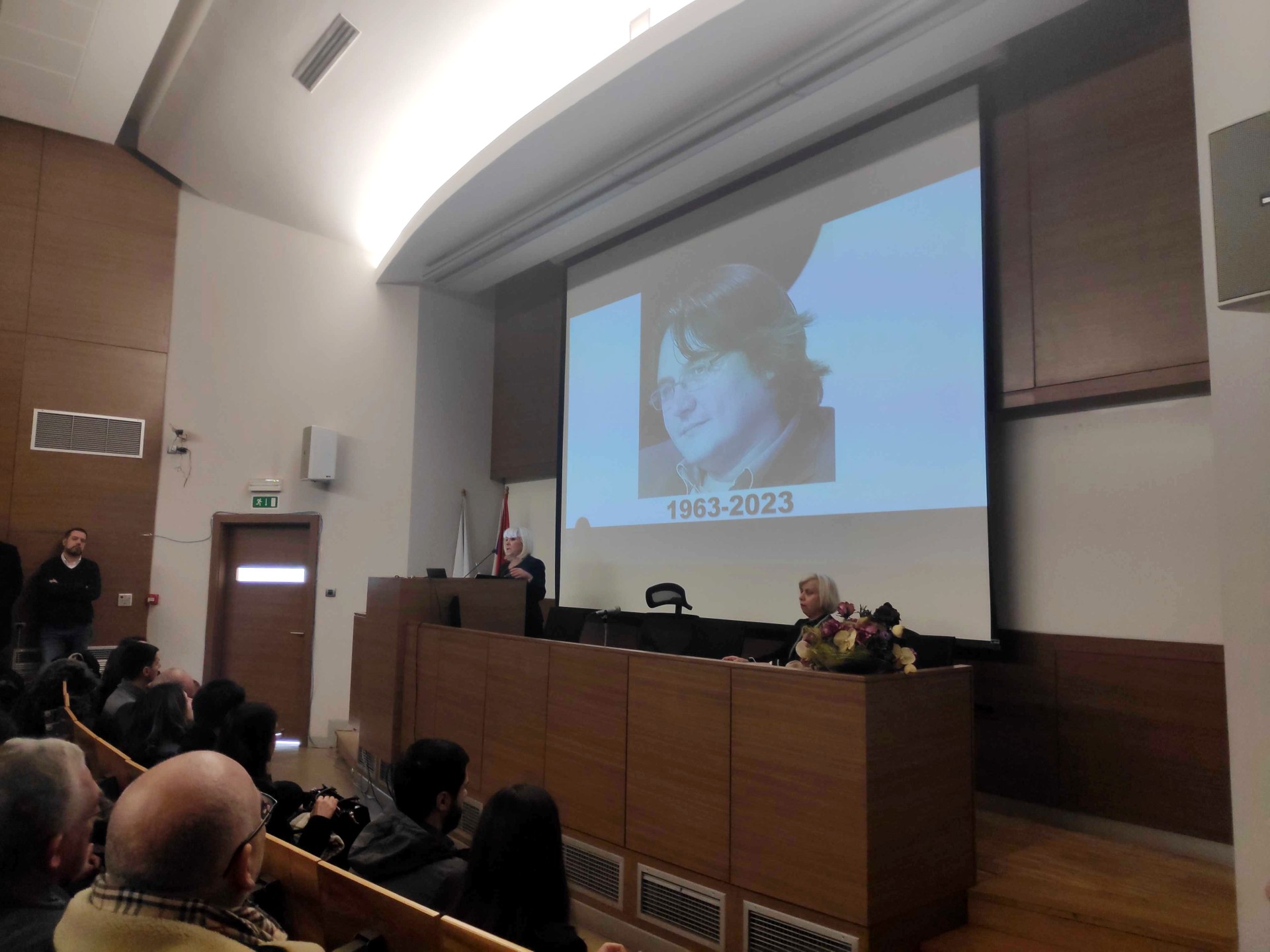 “Čovek od integriteta, omiljen među kolegama i studentima” - održana komemoracija Srđanu Pešiću u Nišu 1 srdjan pesic 3