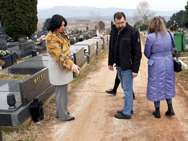 Sotirovski obilazi Novo groblje; foto: FB Dragana Sotirovski