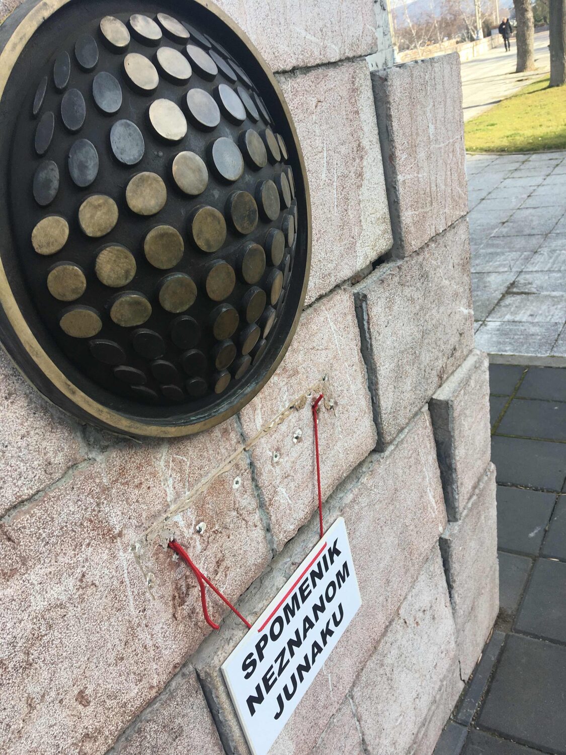 spomenik caru konstantinu