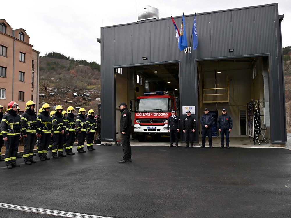 Otvoreno Vatrogasno-spasilačko odeljenje u Trgovištu 1 vatrogasno odeljenje 2