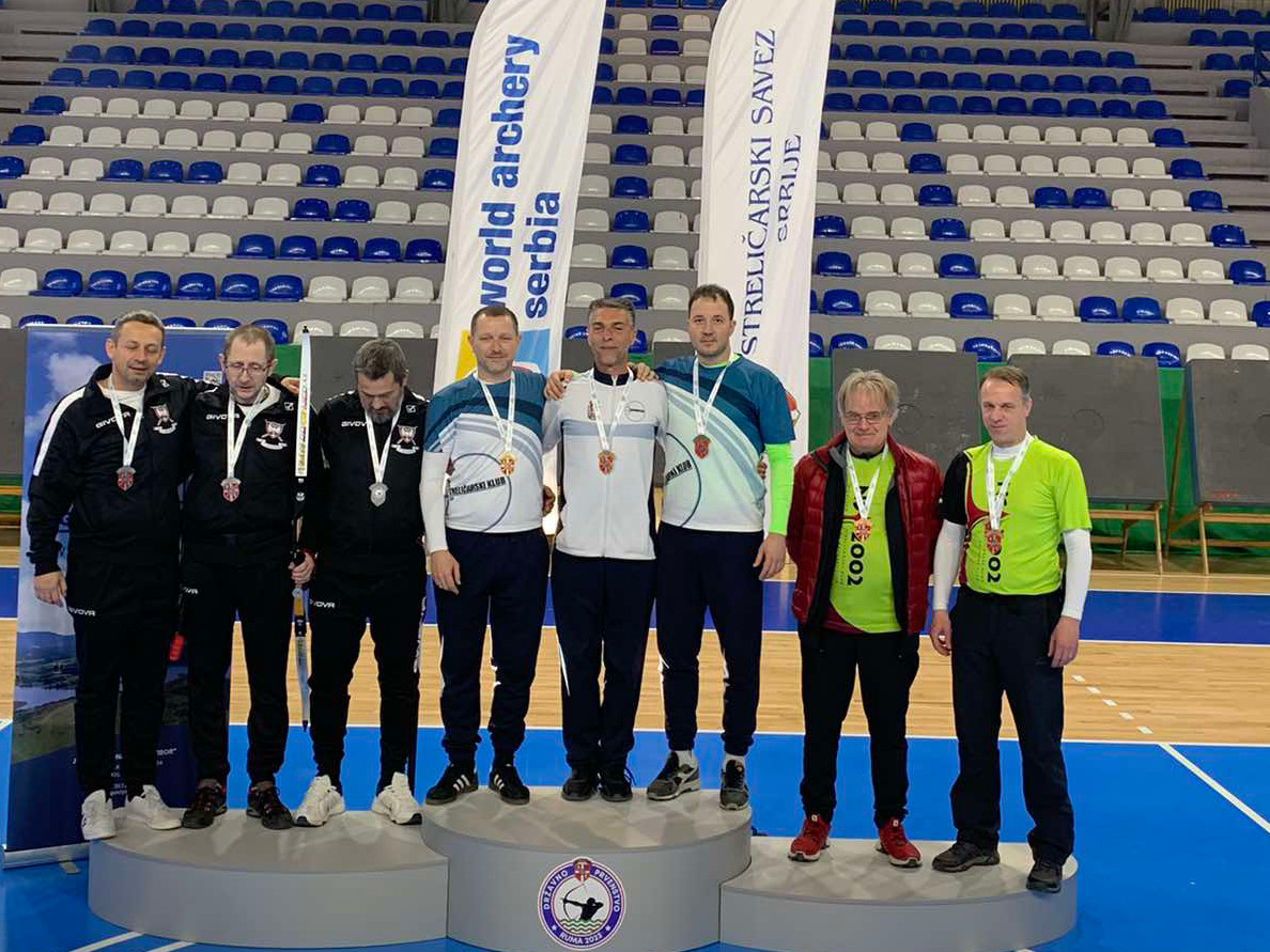 Seniori goli luk ekipno