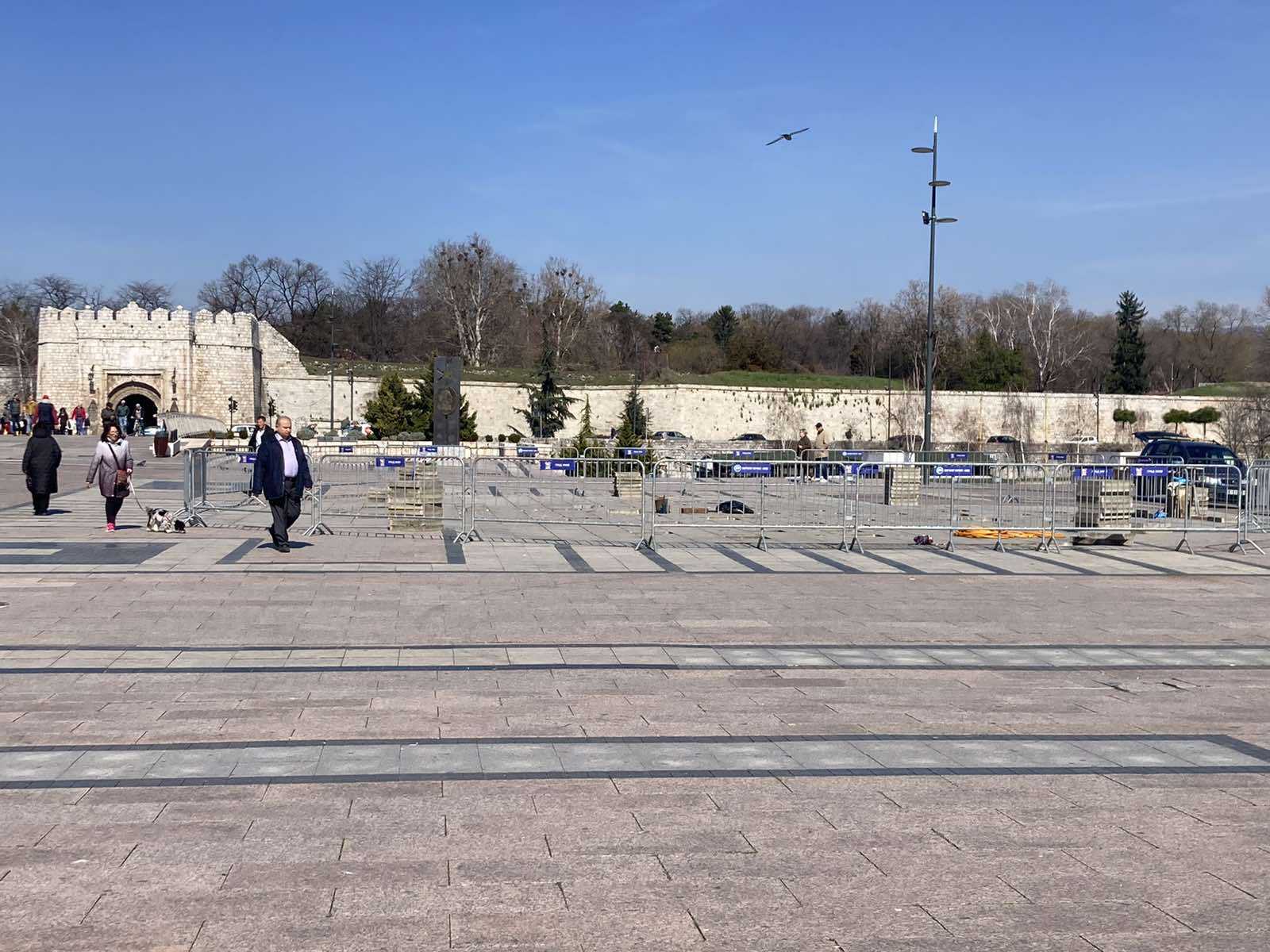 fontana niš trg kralja milana foto j. j.