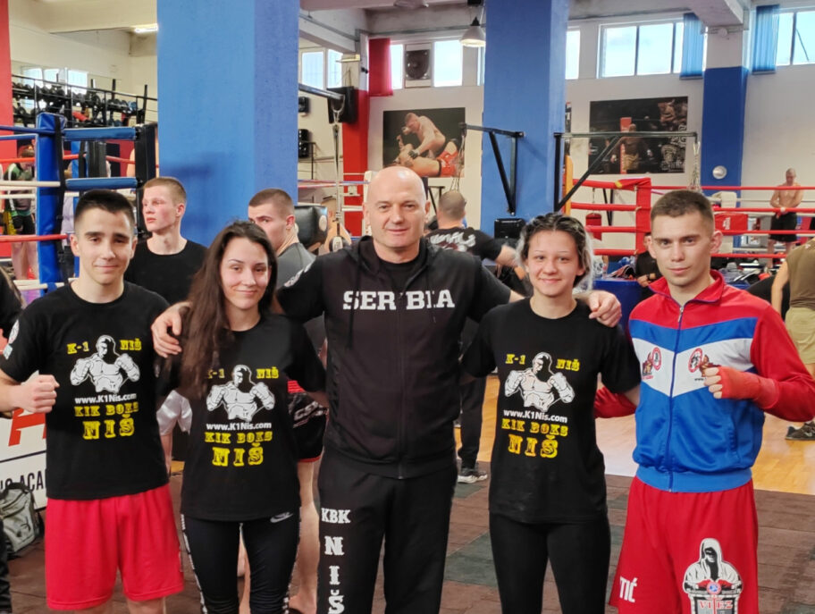 kikboks klub nis ekipa za evropski kup foto kik boks klub nis