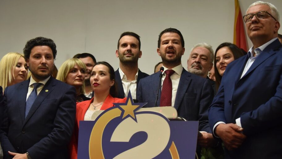 129270556 f90c7c253b8cbef5567d80e3f273f6791c362b49