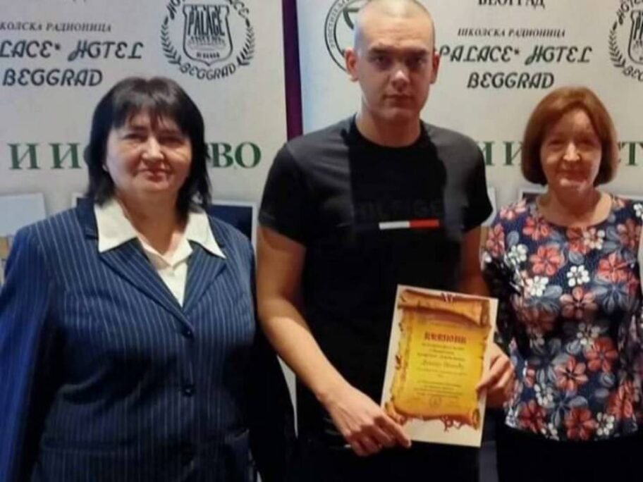 Niški učenik drugi u Srbiji u pripremi "jela po meniju" 13 Ugostiteljsko turisticka skola takmicenje 2