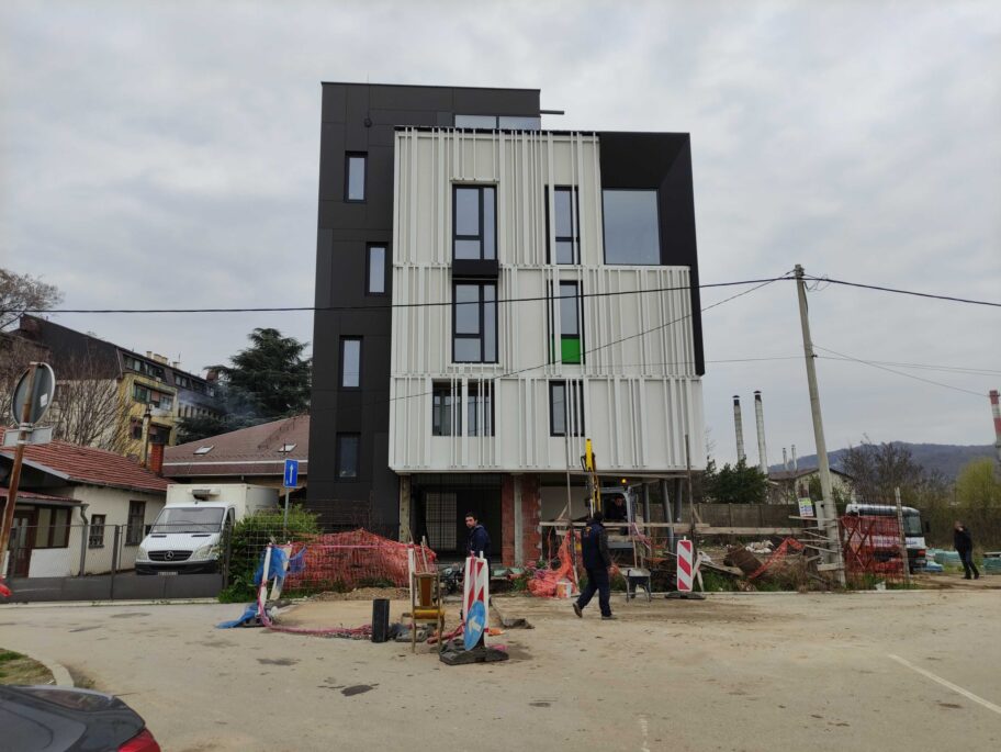 privatna klinika ukc scaled