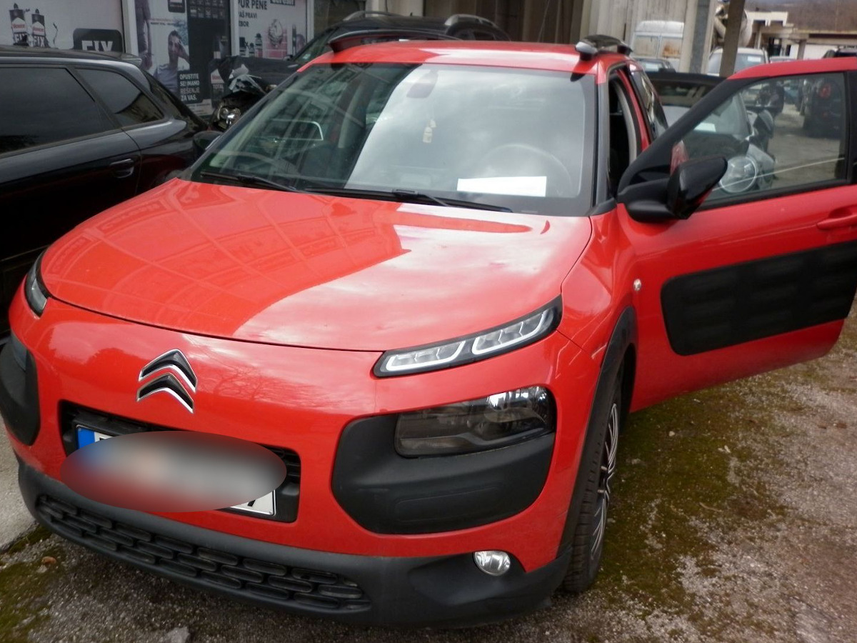 automobil foto uprava carine 3