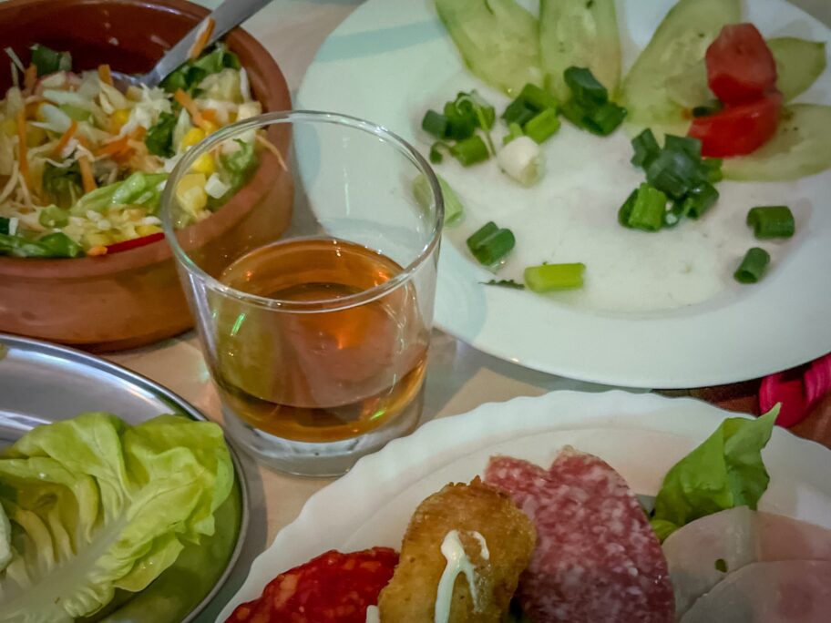 Posle milionske dopune bifea, Opština Medijana daje pola miliona za kafanu 4 kafana scaled