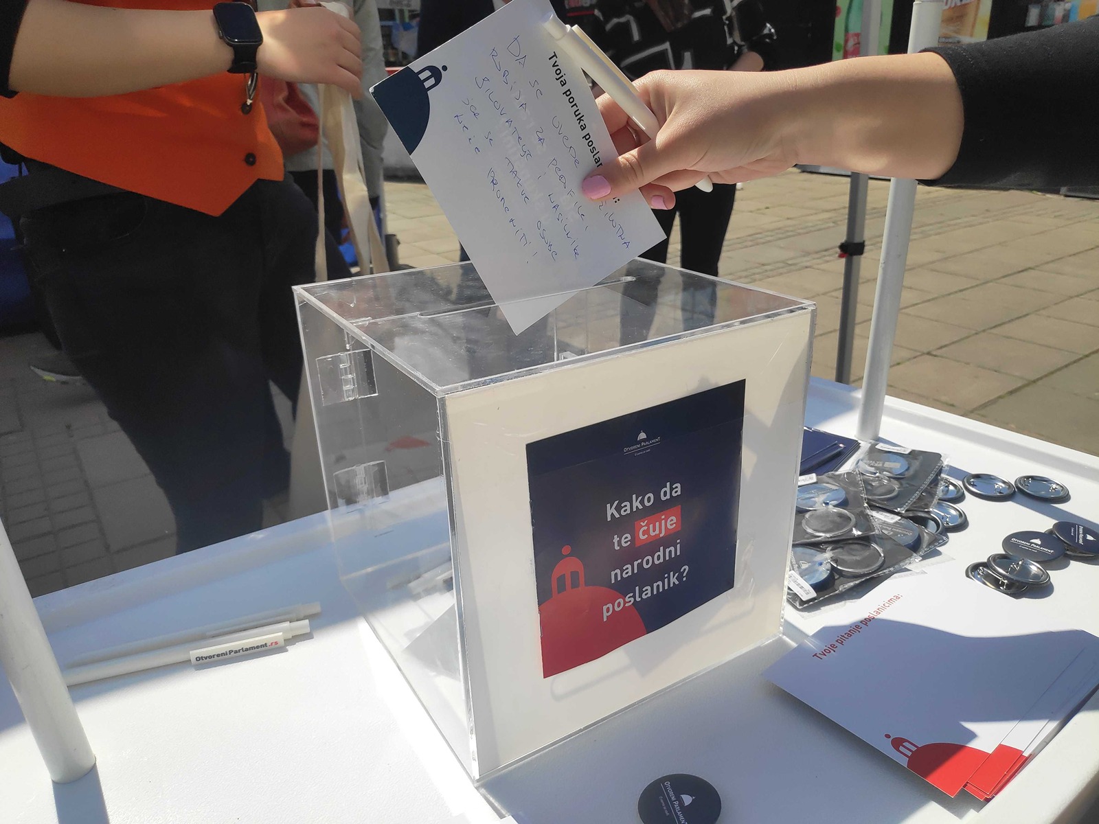 otvoreni parlament, crta