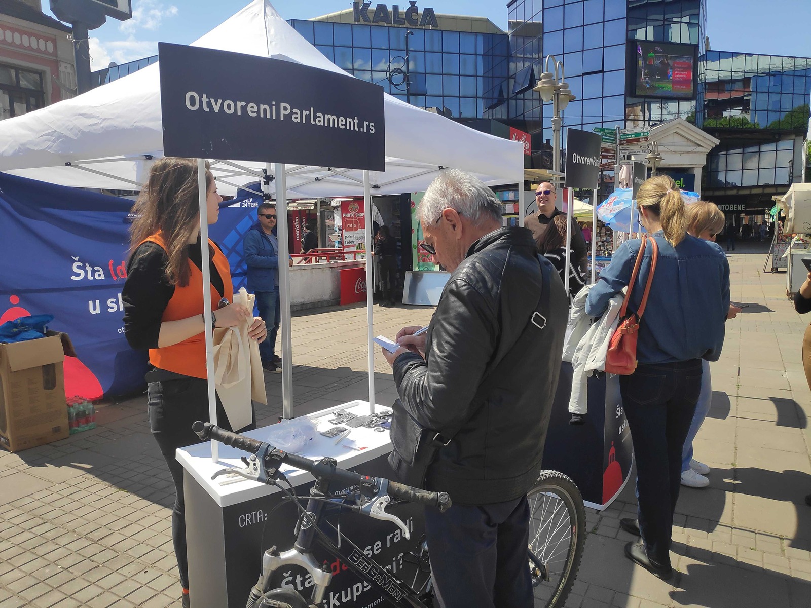 otvoreni parlament, crta