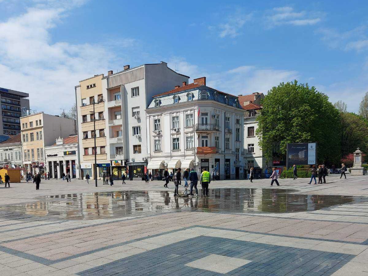 IMG-b574763d06490be34ff9e76bfab83863-V (1)