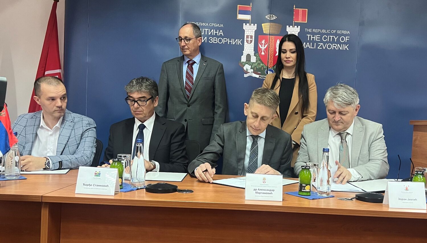 Potpisivanje ugovora - lokalna samouprava Leskovac